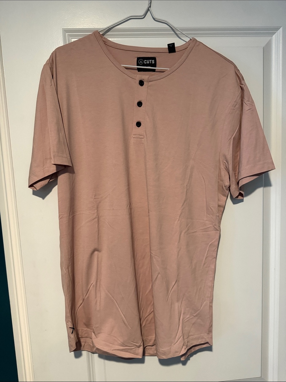 Cuts Clothing Men's Short-Sleeve Henley in Blush Pink